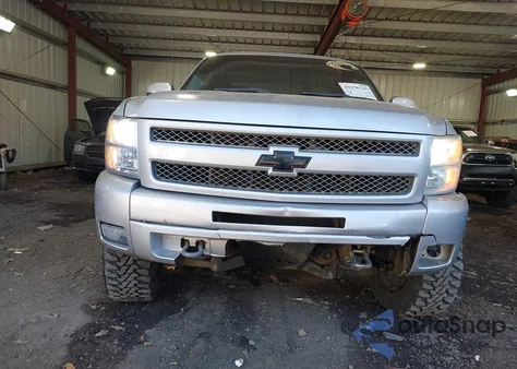 2011 Chevrolet Silverado 1500 Lt z USA, uszkodzony, nr VIN 1GCRKSE36BZ250602